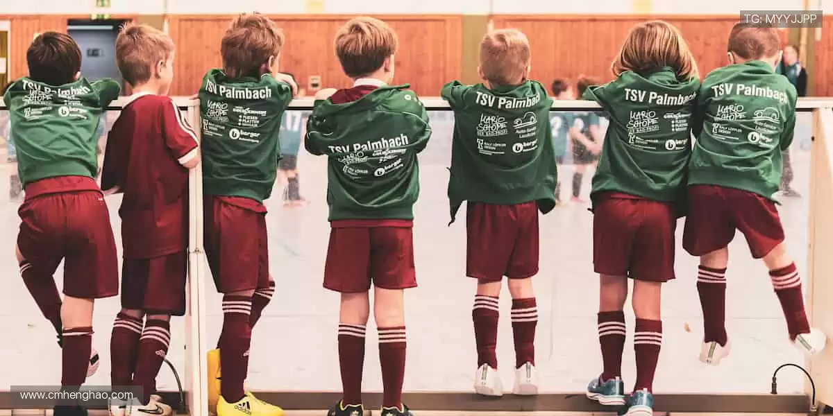 🏆冠军同款，周边好物助你闪耀赛场！